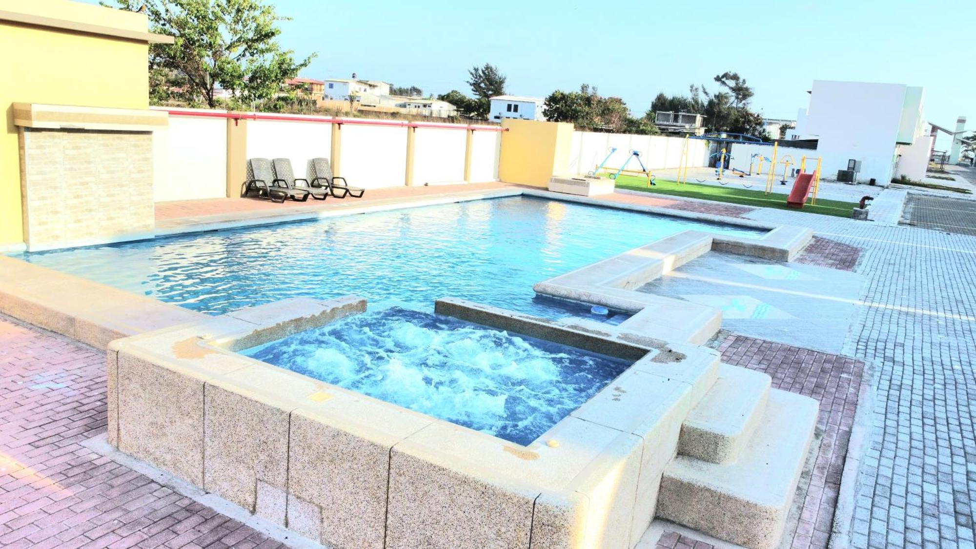 Con Vista Al Mar, Piscinas, Jacuzzi, Wifi